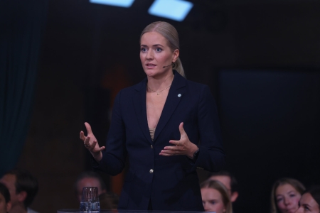 Om vi skal tro oddsmarkedet ligger Emilie Enger Mehl best an til å bli leder i Senterpartiet om Trygve Slagsvold Vedum gir seg.