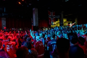 Fuktig norsk fest i Boston