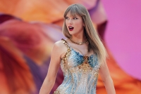 Taylor Swift på Wembley Stadium under den gigantiske Eras-turneen i juni i fjor.