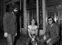Steppenwolf fotografert i 1970, f.v. John Kay, Goldy McJohn og Jerry Edmonton, sistnevnte bror til låtskriveren bak "Born To Be Wild".