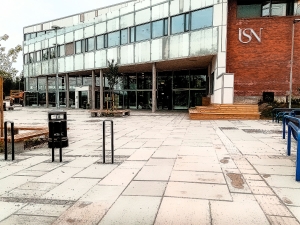 Over 1400 har fått tilbud om studieplass i Hønefoss