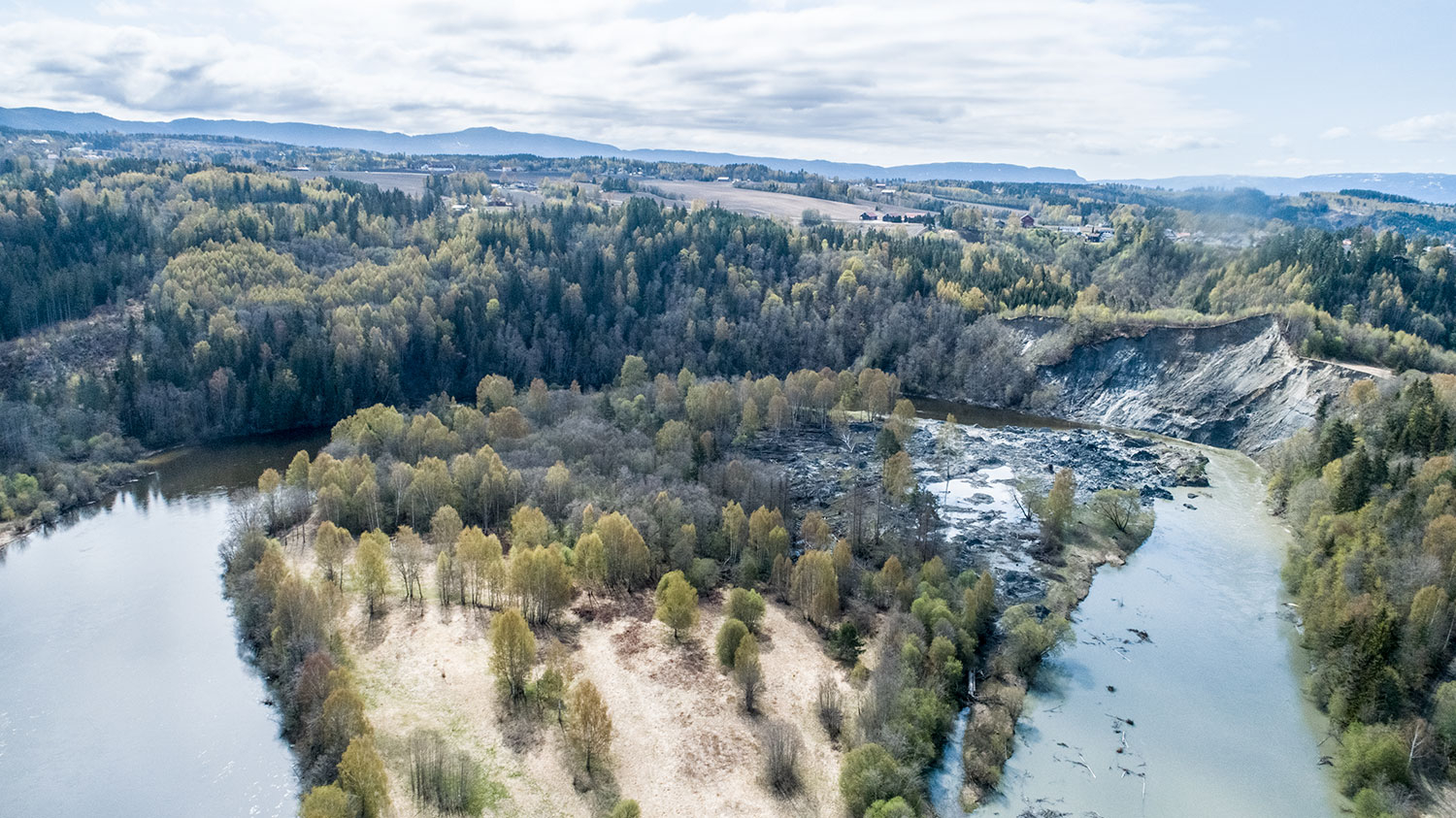 Lovlig dronebilde tatt fra utsiden av det vernede området