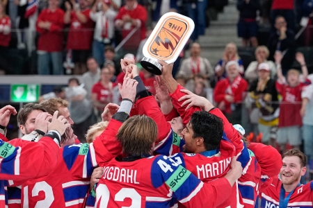 Norge feirer bronsen i ishockey-VM. Mandag skal laget hylles på Ullevaal stadion.