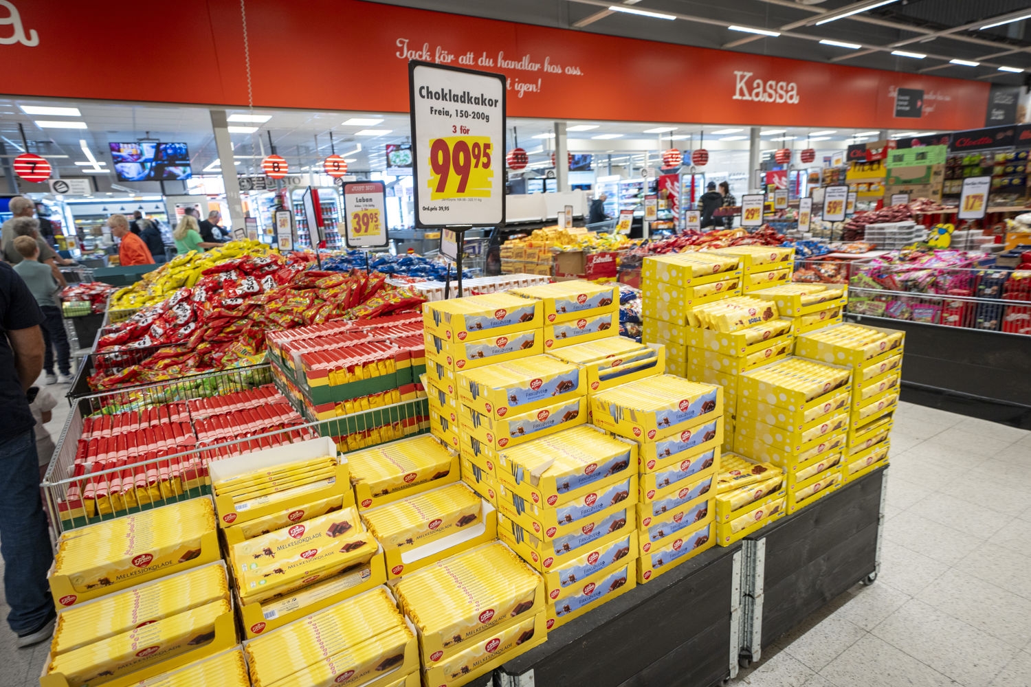 Godteri er noe av det nordmenn handler mest av i Sverige.